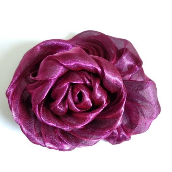 5/$25 Lane Bryant 2 in 1 Rosette Hair Clip Brooch - Picture 1 of 7